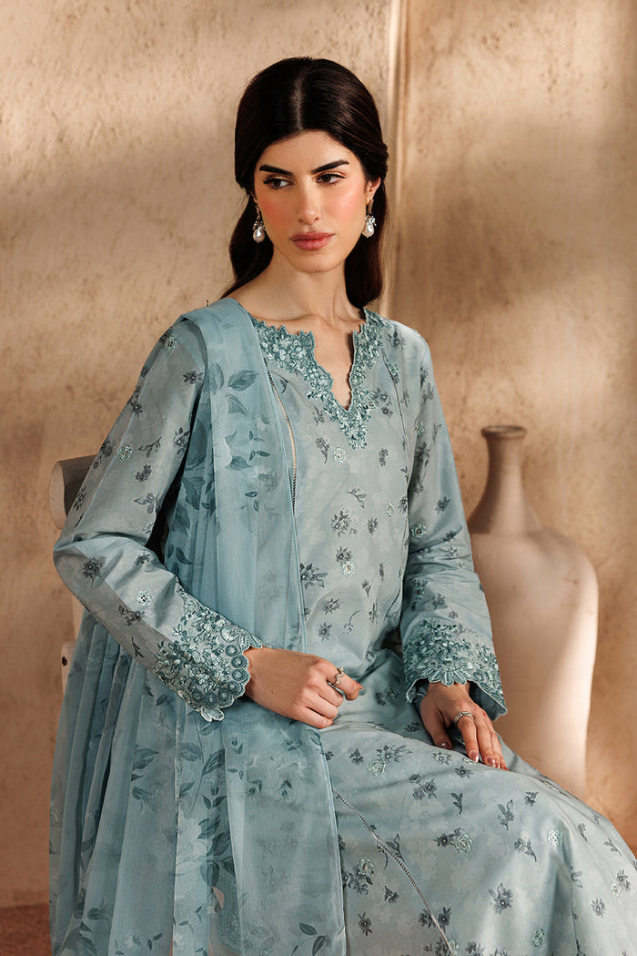 UE-671 Printed Lawn