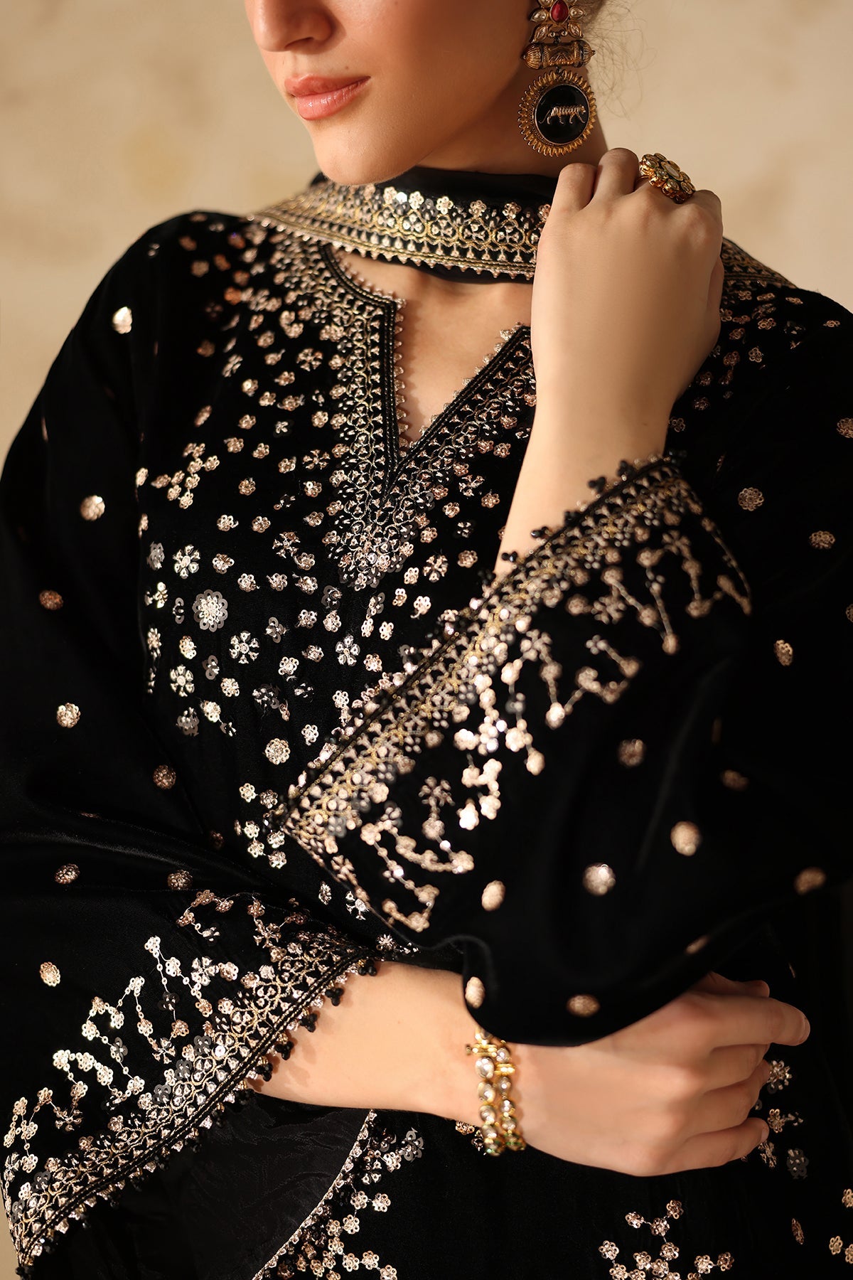 Embroidered Velvet UF-4316