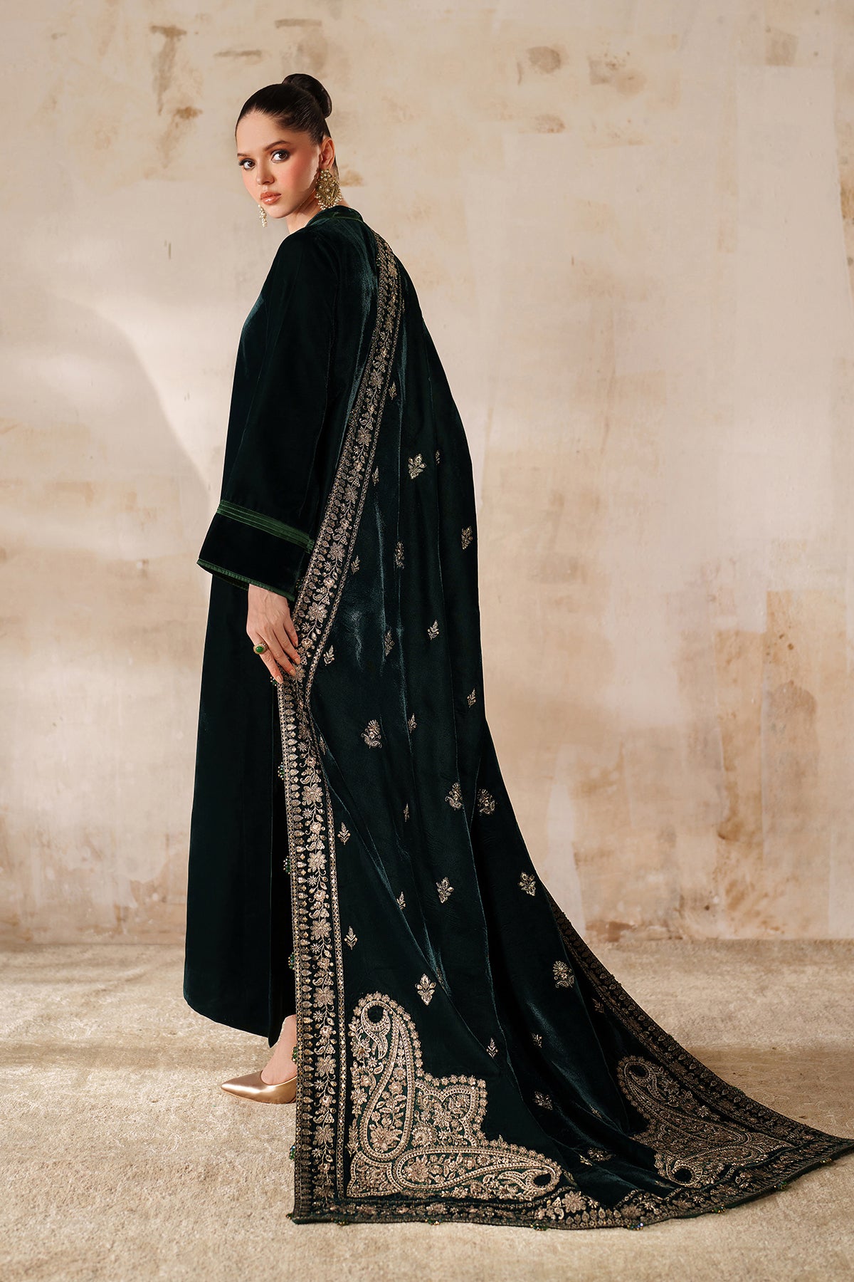 Embroidered Velvet Shawl VS-63