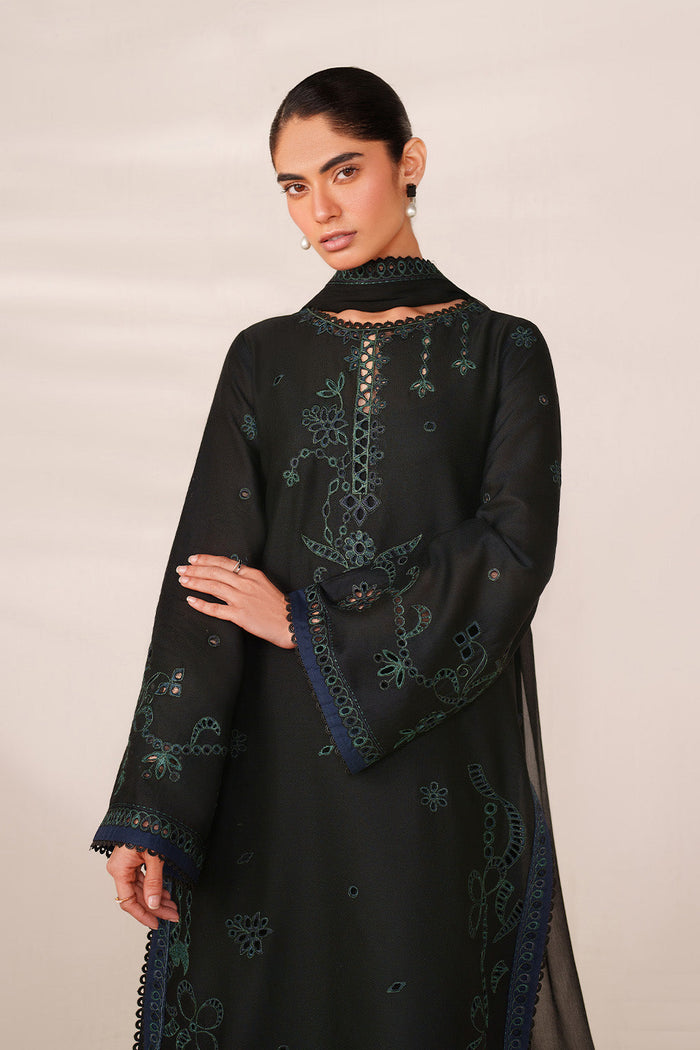 UE-628 Embroidered Lawn