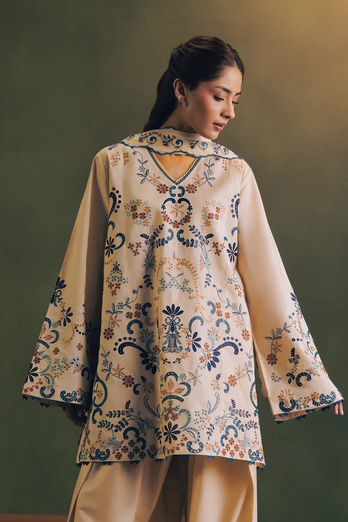 Amara - 3 Piece Cambric RTW