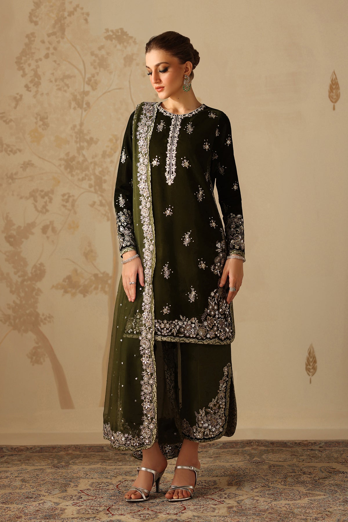 Embroidered Velvet UF-4311