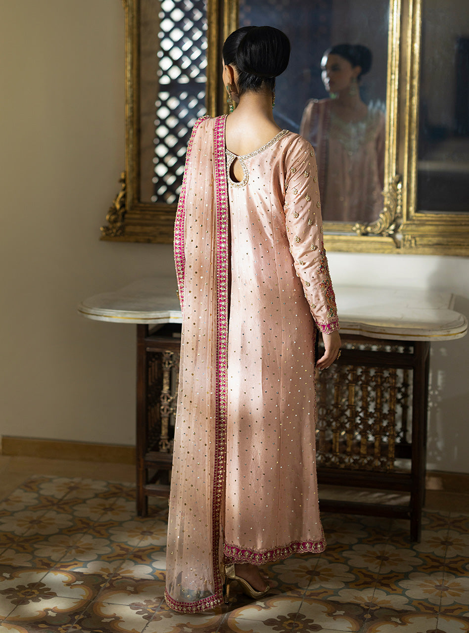Aurelia - Zainab Chottani Kehkashan 26