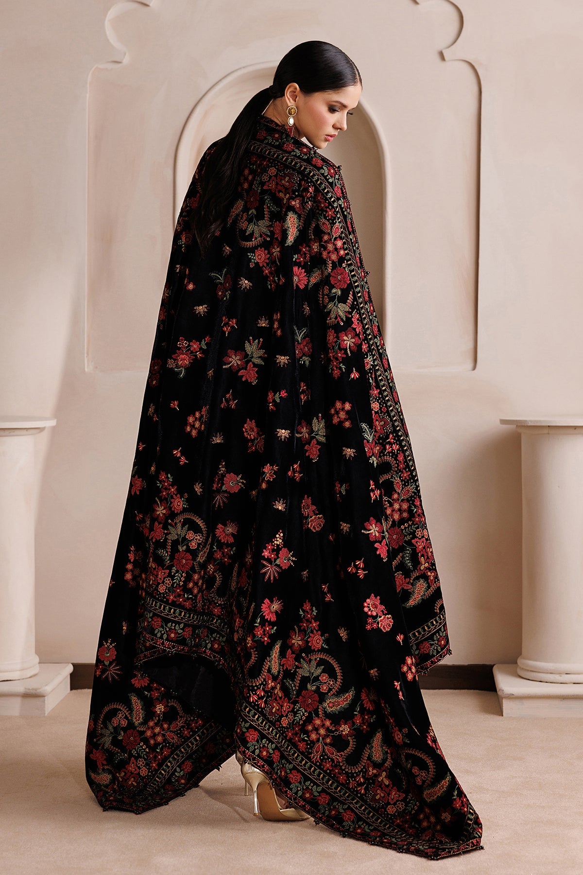 Embroidered Velvet Shawl VS-67
