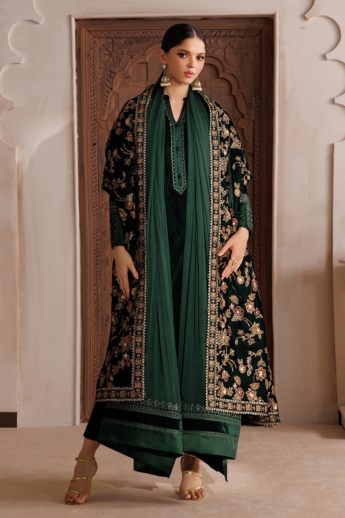 Embroidered Velvet Shawl VS-68