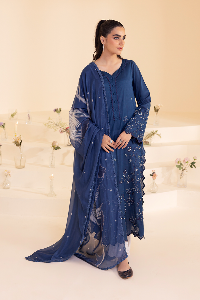 UE-260 Embroidered Lawn
