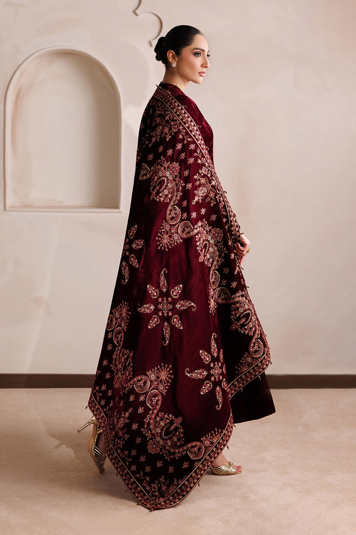 Embroidered Velvet Shawl VS-69