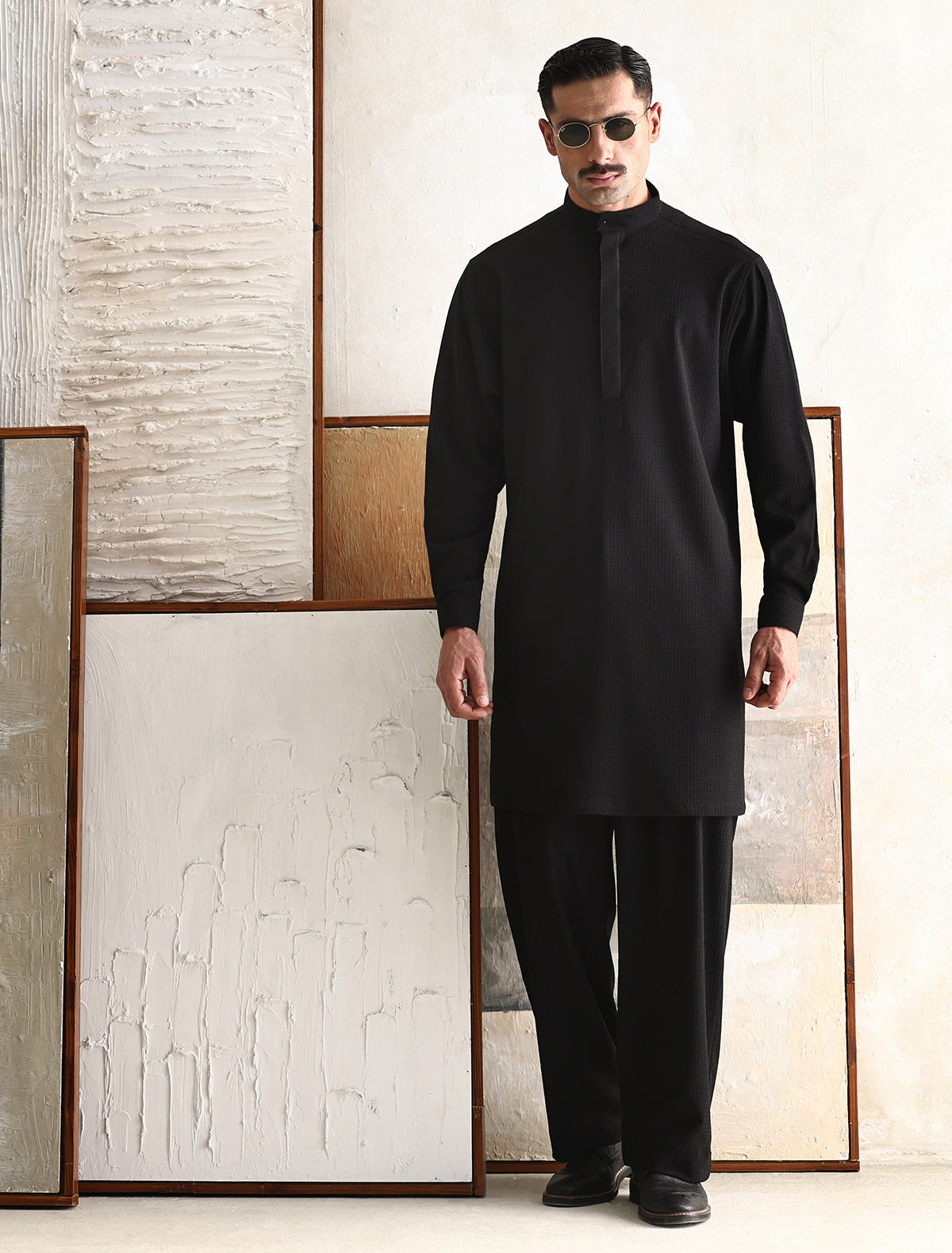 Black Textured Loose Fit Kurta Pajama
