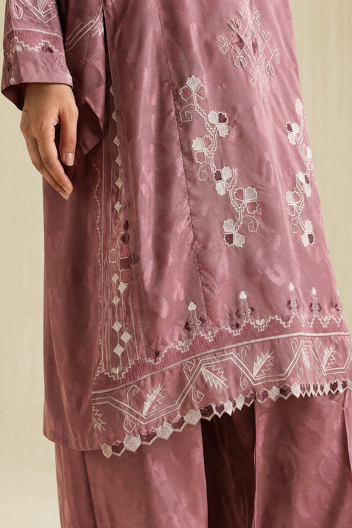 Embroidered 2 Piece Suit E9304