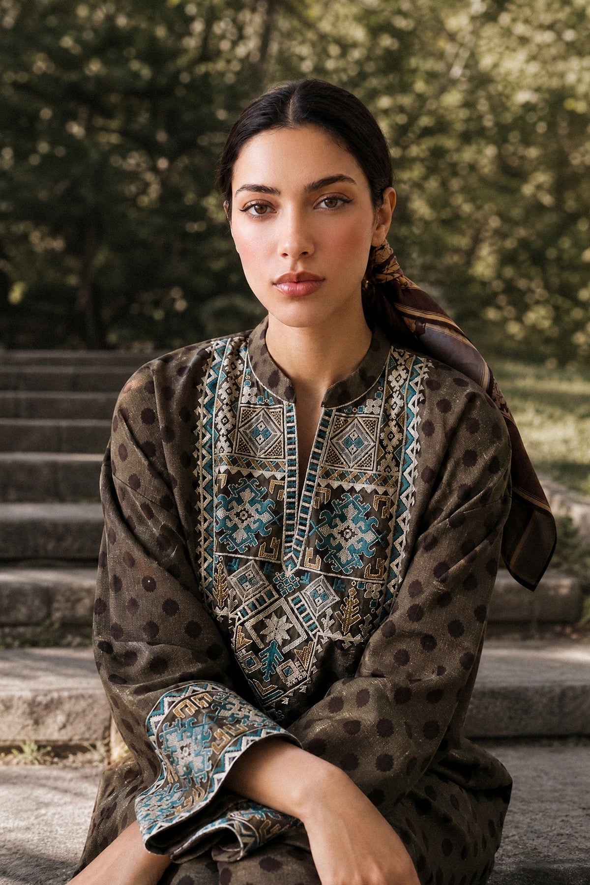 Embroidered 2 Piece Suit E9327