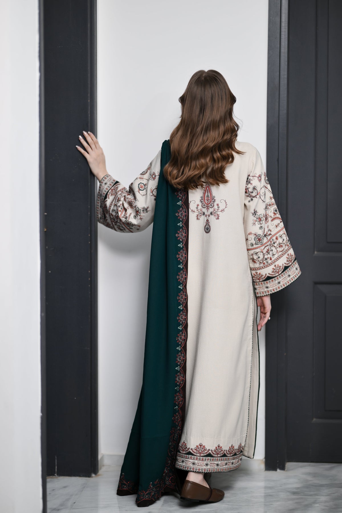 Elara Ivory Karandi 3-Piece Suit