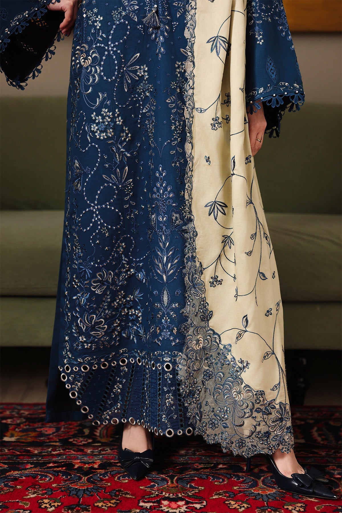 Embroidered Marina NE-277