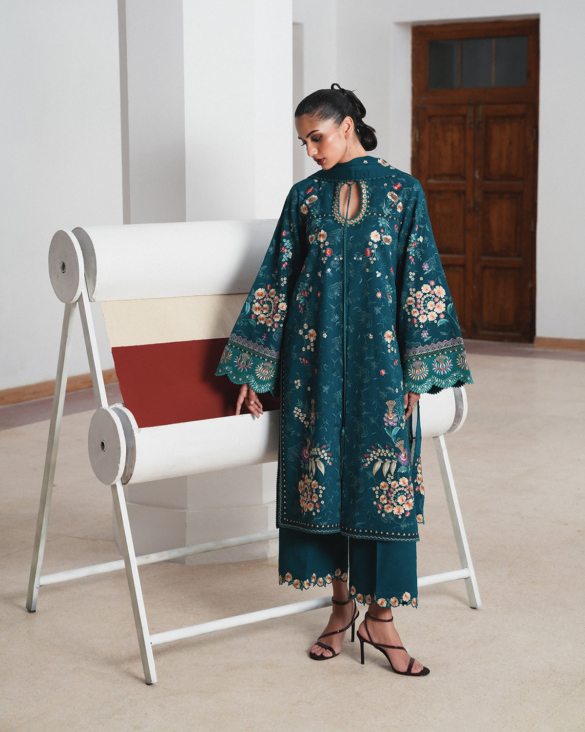 Jugnu Karandi AW26 Baagh zinc