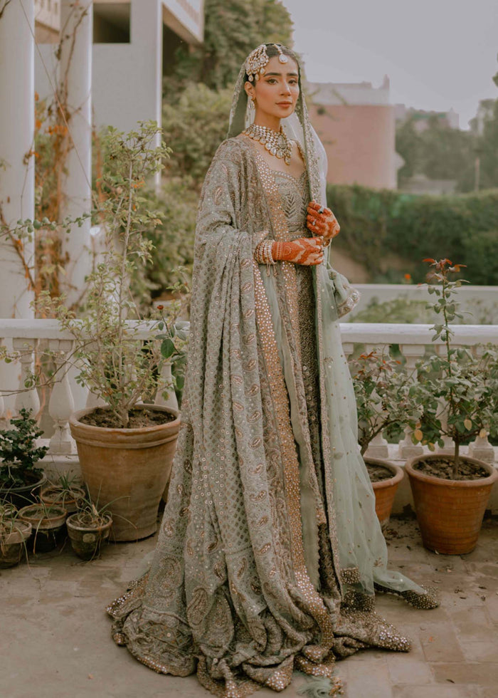 Mehndi Ensemble 06
